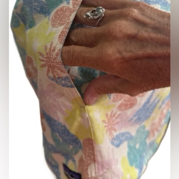 NWT Patagonia (2 pairs) Barely Baggies 2.5" Shorts 
Wmns Xl, Lg - Picture 4 of 6